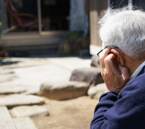 高齢者の一人暮らしで考えられる食事の問題とは？4つの改善ポイントも解説